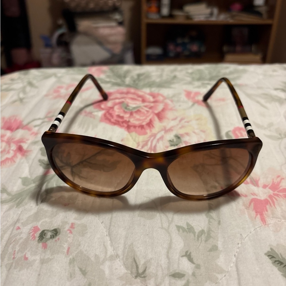 Burberry Brown Tortoise Sunglasses - Picture 2 of 4